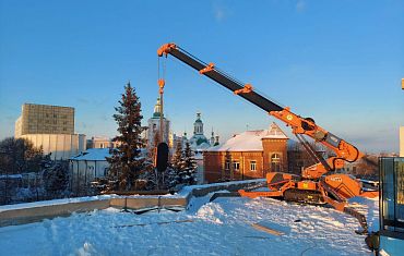 Монтаж фасадного остекления на пределе — даже сразу двух